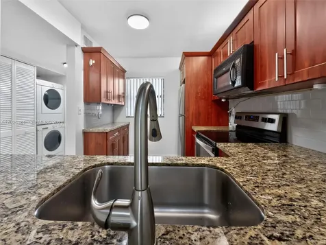 10616 NW 10th Street Pembroke Pines FL 33026