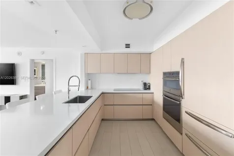 1800 Sunset Harbour Miami Beach FL 33139