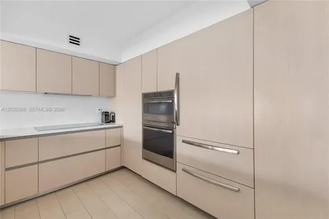 1800 Sunset Harbour Miami Beach FL 33139