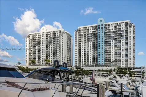 1800 Sunset Harbour Miami Beach FL 33139