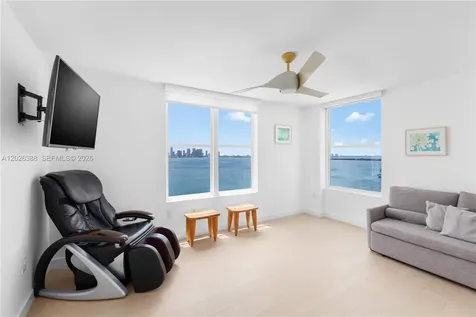 1800 Sunset Harbour Miami Beach FL 33139