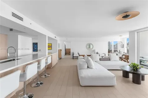 1800 Sunset Harbour Miami Beach FL 33139