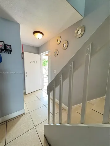 2778 W 60th Street Hialeah FL 33016