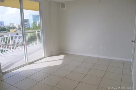 816 NW 11th Street Miami FL 33136