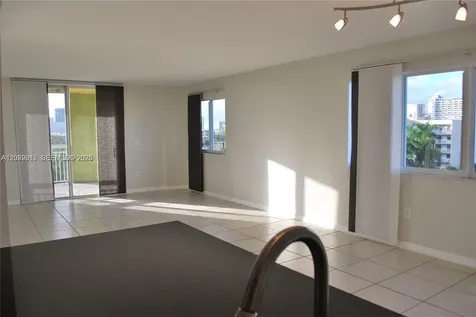 816 NW 11th Street Miami FL 33136