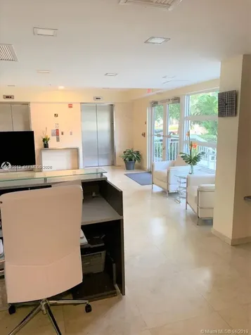 816 NW 11th Street Miami FL 33136