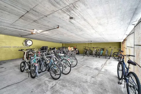 816 NW 11th Street Miami FL 33136