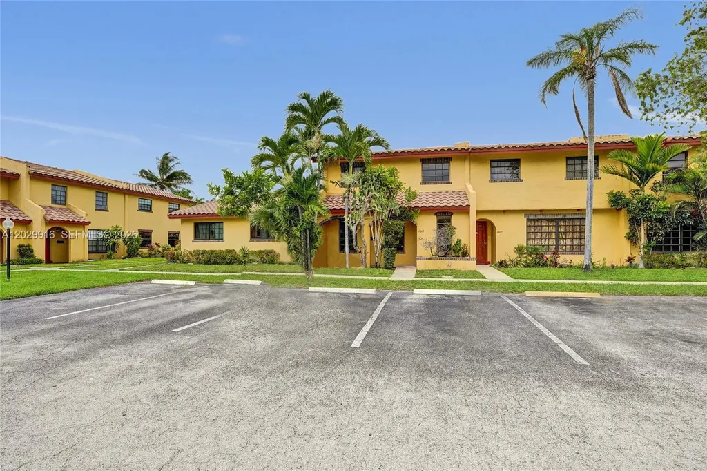 2613 NW 47th Terrace Lauderdale Lakes FL 33313
