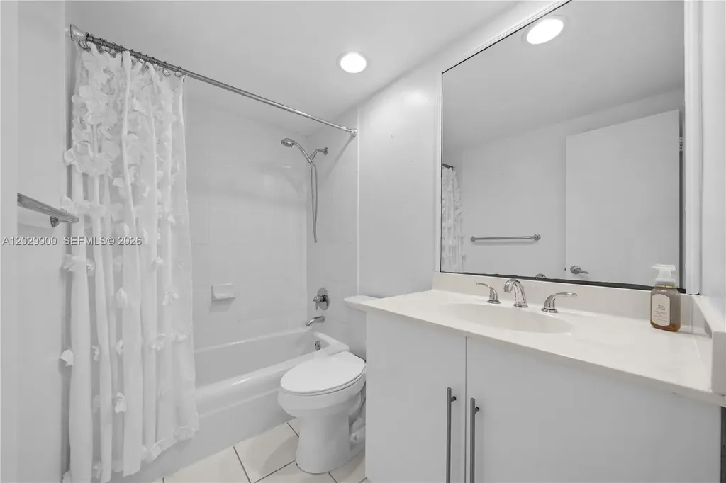 3001 S Ocean Drive Hollywood FL 33019
