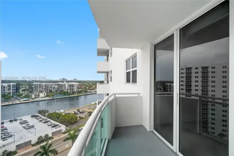 3001 S Ocean Drive Hollywood FL 33019