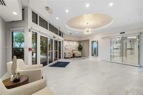 3001 S Ocean Drive Hollywood FL 33019