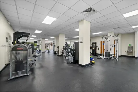 3001 S Ocean Drive Hollywood FL 33019