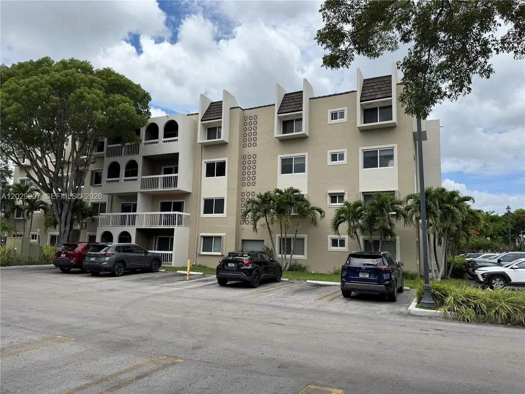 7800 Camino Real Miami FL 33143