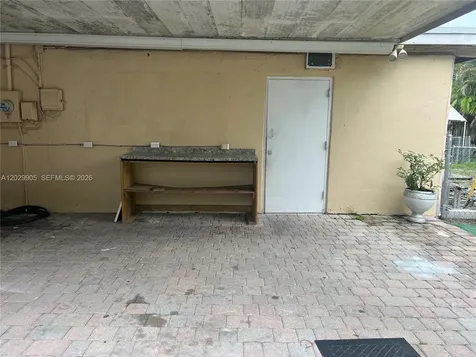 1401 E 8th Avenue Hialeah FL 33010