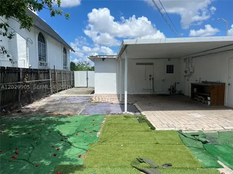 1401 E 8th Avenue Hialeah FL 33010