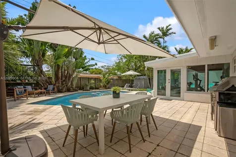 270 NE 123rd Street North Miami FL 33161