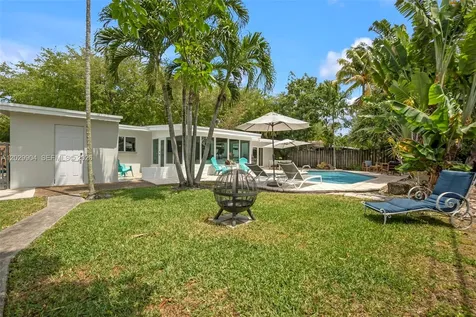 270 NE 123rd Street North Miami FL 33161