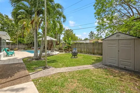 270 NE 123rd Street North Miami FL 33161