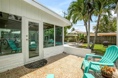 270 NE 123rd Street North Miami FL 33161