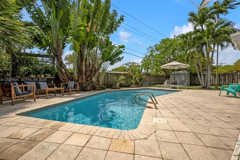 270 NE 123rd Street North Miami FL 33161
