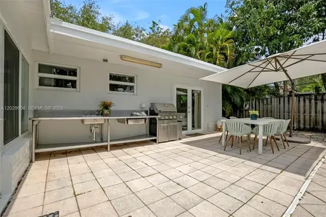 270 NE 123rd Street North Miami FL 33161