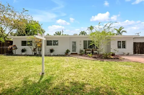 270 NE 123rd Street North Miami FL 33161
