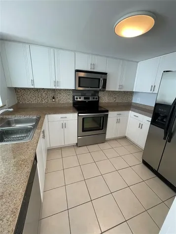 60 NW 37th Avenue Miami FL 33125