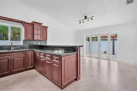 15715 SW 76th Terrace Miami FL 33193