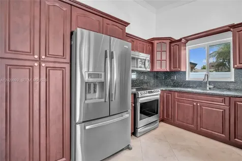 15715 SW 76th Terrace Miami FL 33193