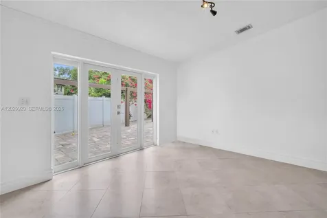 15715 SW 76th Terrace Miami FL 33193