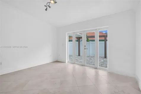 15715 SW 76th Terrace Miami FL 33193