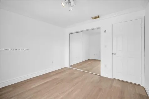 15715 SW 76th Terrace Miami FL 33193