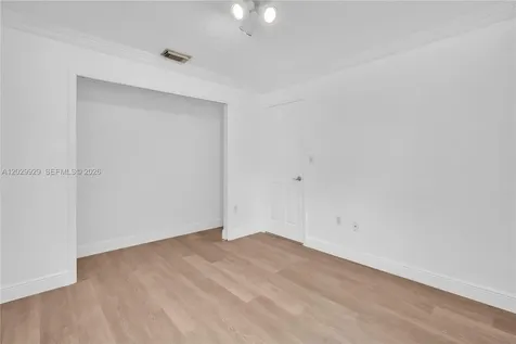 15715 SW 76th Terrace Miami FL 33193