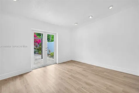 15715 SW 76th Terrace Miami FL 33193