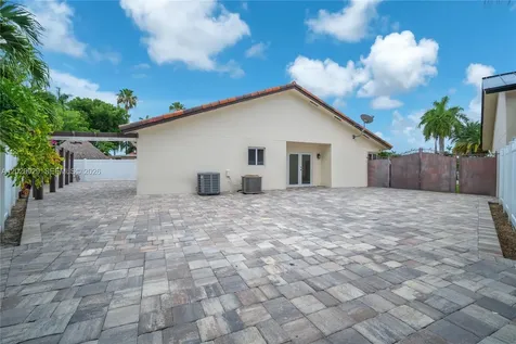 15715 SW 76th Terrace Miami FL 33193