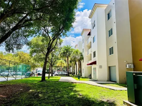 11040 SW 196th Street Cutler Bay FL 33157