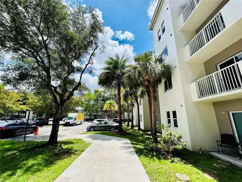 11040 SW 196th Street Cutler Bay FL 33157