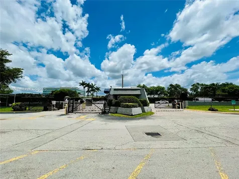 11040 SW 196th Street Cutler Bay FL 33157