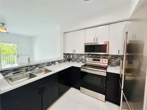 11040 SW 196th Street Cutler Bay FL 33157