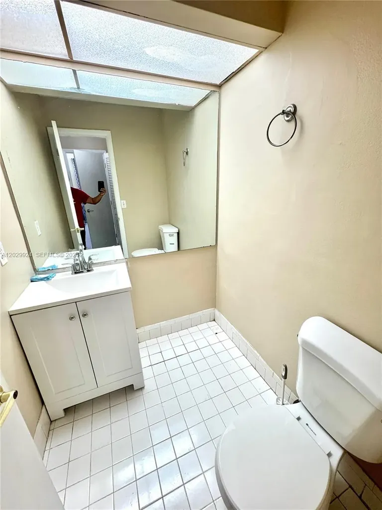 4240 NW 114th Terrace Coral Springs FL 33065