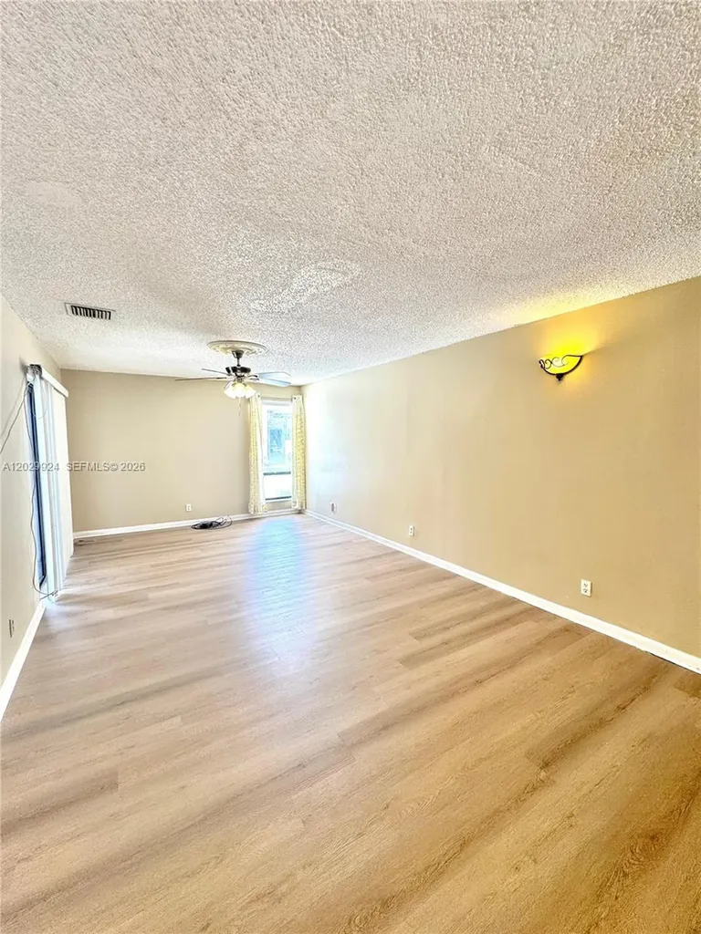 4240 NW 114th Terrace Coral Springs FL 33065
