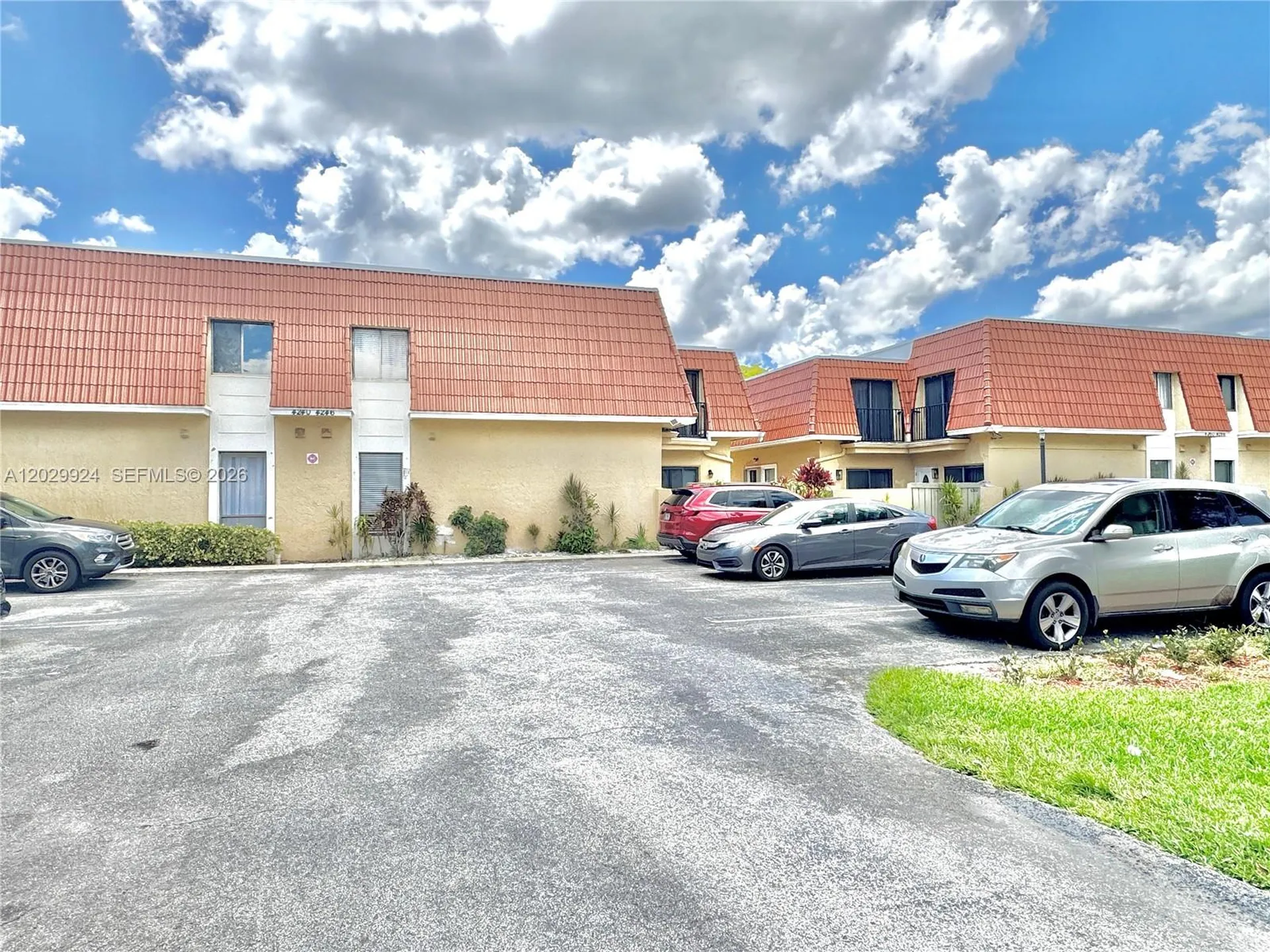 4240 NW 114th Terrace Coral Springs FL 33065