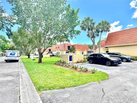 4240 NW 114th Terrace Coral Springs FL 33065