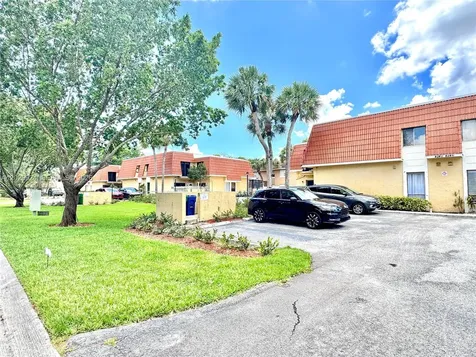 4240 NW 114th Terrace Coral Springs FL 33065