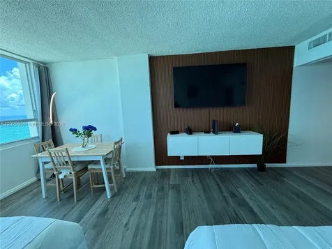 5445 Collins Avenue Miami Beach FL 33140