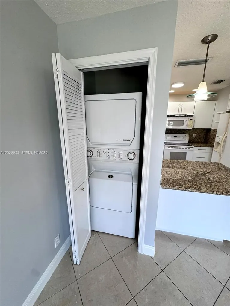 1419 Garfield Street Hollywood FL 33020
