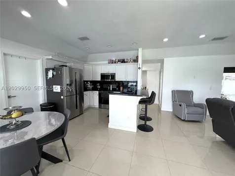 1071 SW 86th Avenue Pembroke Pines FL 33025