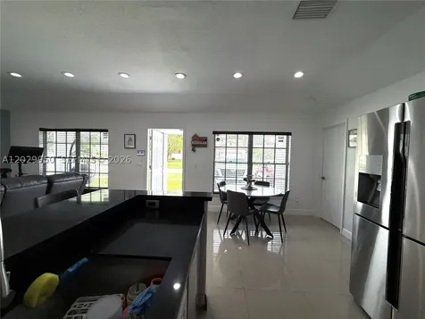 1071 SW 86th Avenue Pembroke Pines FL 33025