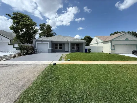 1071 SW 86th Avenue Pembroke Pines FL 33025