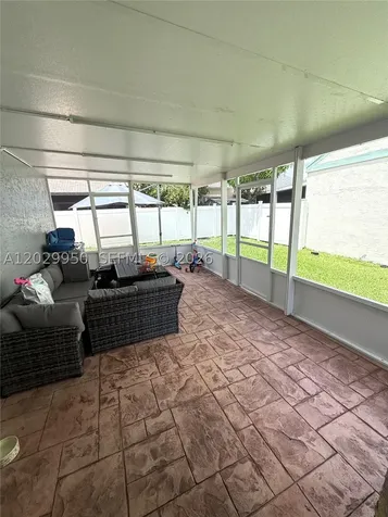1071 SW 86th Avenue Pembroke Pines FL 33025